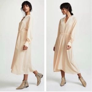 Vince Cream Long-Sleeve Dress